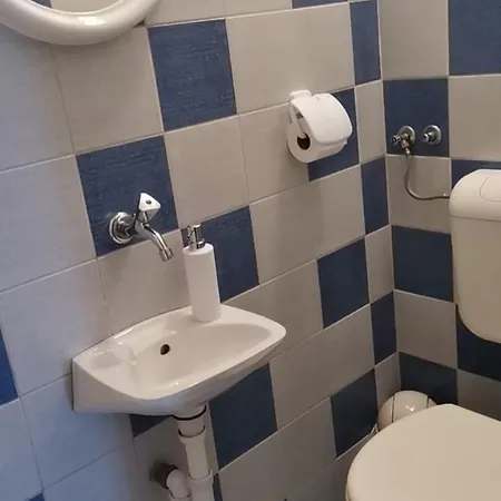 M&s Apartman 公寓 *