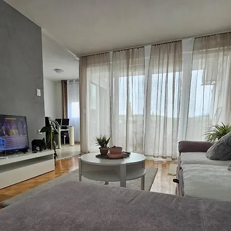 M&s Apartman Apartman Knin
